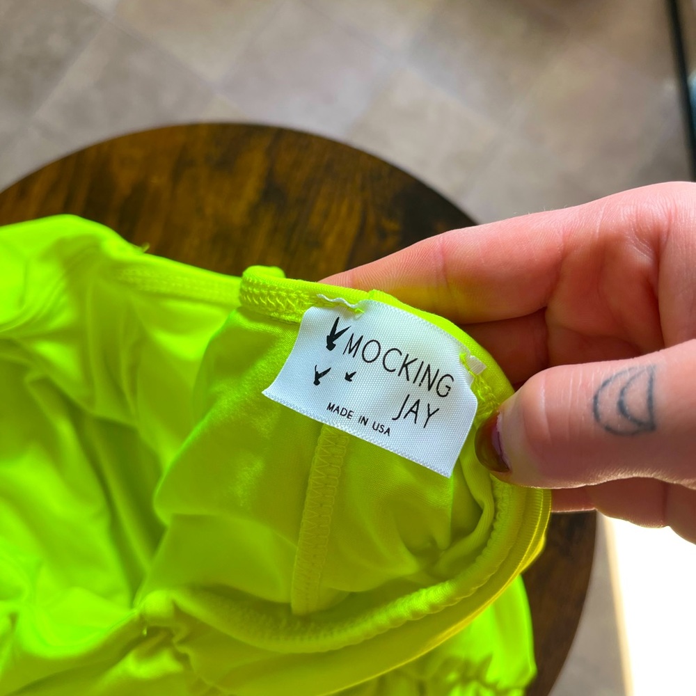 NEON GREEN Rouched Tube Top - Picture 4 of 4